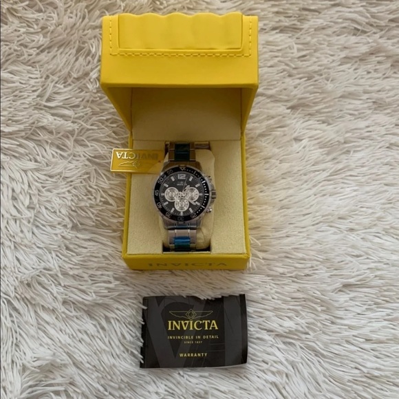 (NWT) Invicta Men’s Pro Diver Chronograph Watch - Picture 2 of 8